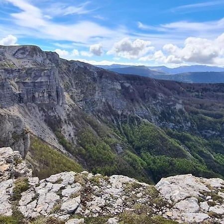 Logement Standing Wifi Vercors 'In Saint Jean en Royans Bagian luar foto