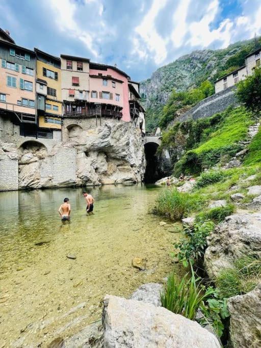 Logement Standing Wifi Vercors 'In Saint Jean en Royans Bagian luar foto